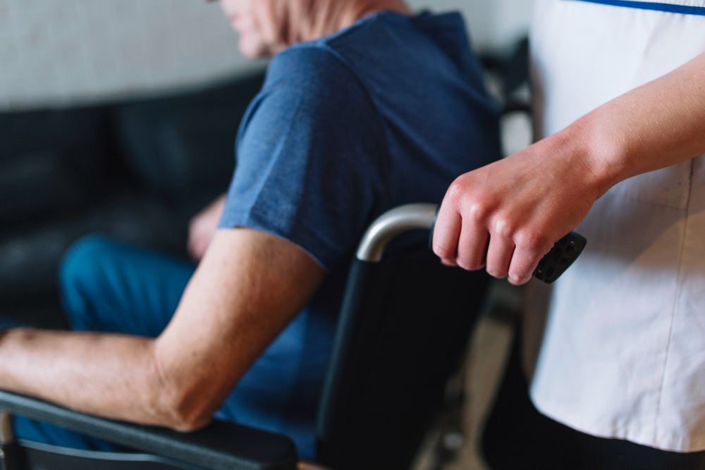 Cuidado Domiciliar Pós-Cirurgia em Idosos: Principais Desafios e Como Superá-los